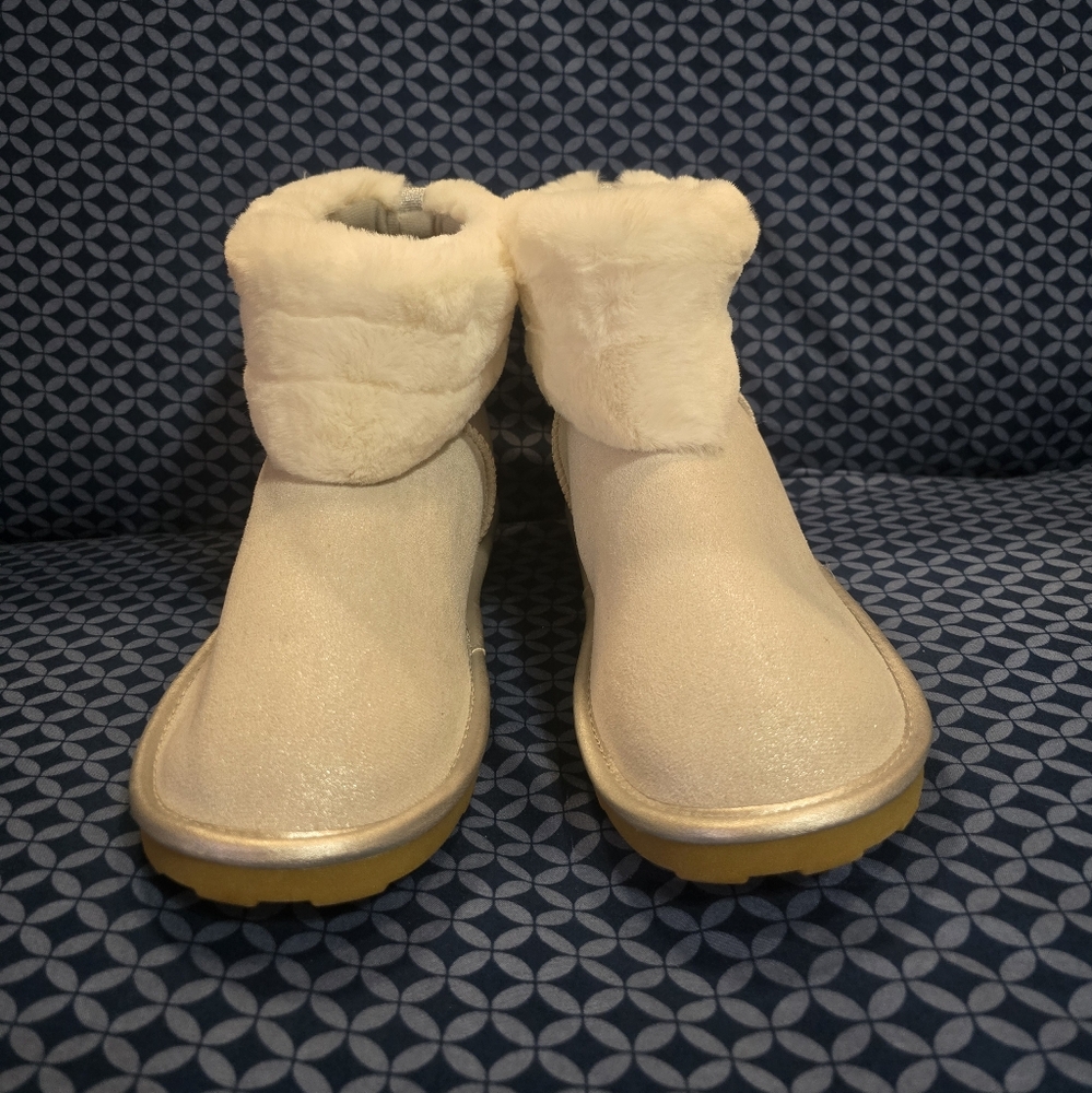 Nautica Kids Chic Fur Boots